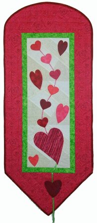 Top US quilting blog and shop, Seams Like a Dream Quilt Designs, shares some fun heart quilts!