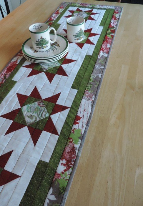 Easy Star Table Runner