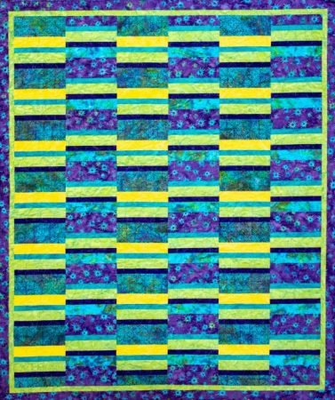Exploring the Quilting Basics: 3 Tips for Adding Quilt Borders, featured by top US quilting blog, Dreaming in Color, Kate reveals tips for  adding borders to a quilt.
