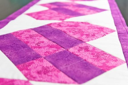 Top US quilting blog and shop, Seams Like a Dream Quilt Designs, shares some fun heart quilts!