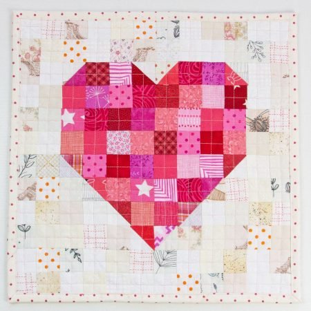 Top US quilting blog and shop, Seams Like a Dream Quilt Designs, shares some fun heart quilts!