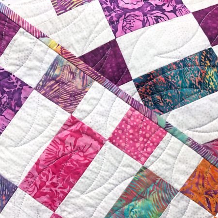 Top US quilting blog and shop, Seams Like a Dream Quilt Designs, shares tips to finish the quilt in the 2021 Lighthouse Steps Quilt Along!