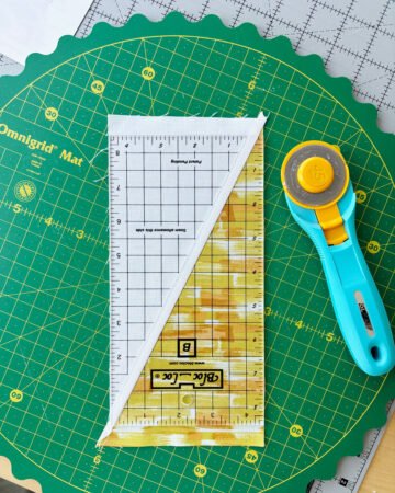 Top US quilting blog and shop, Kate Colleran Designs, shares tips on making Gemstone quilt and Half Rectangle Triangle units.