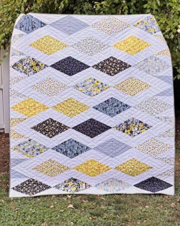Top US quilting blog and shop, Kate Colleran Designs, shares tips on making Gemstone quilt and Half Rectangle Triangle units.